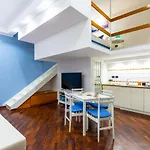Mezzanine Studio In Mergellina By Wonderful Italy
